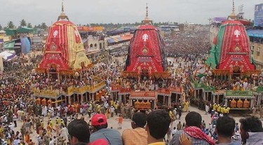 Templos y multitud de Odisha
