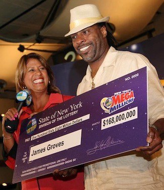 Ganador del Mega Millions James  Groves